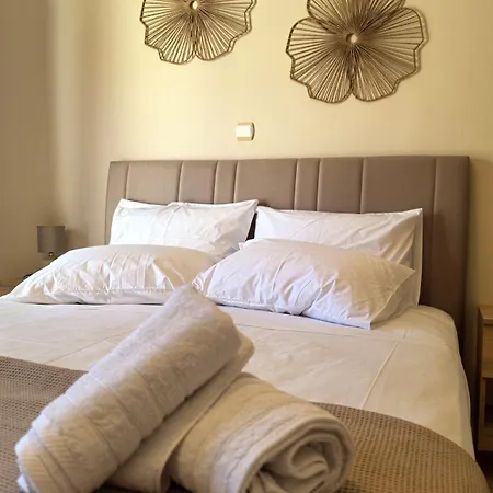 Petracasa Luxury Azolimnos